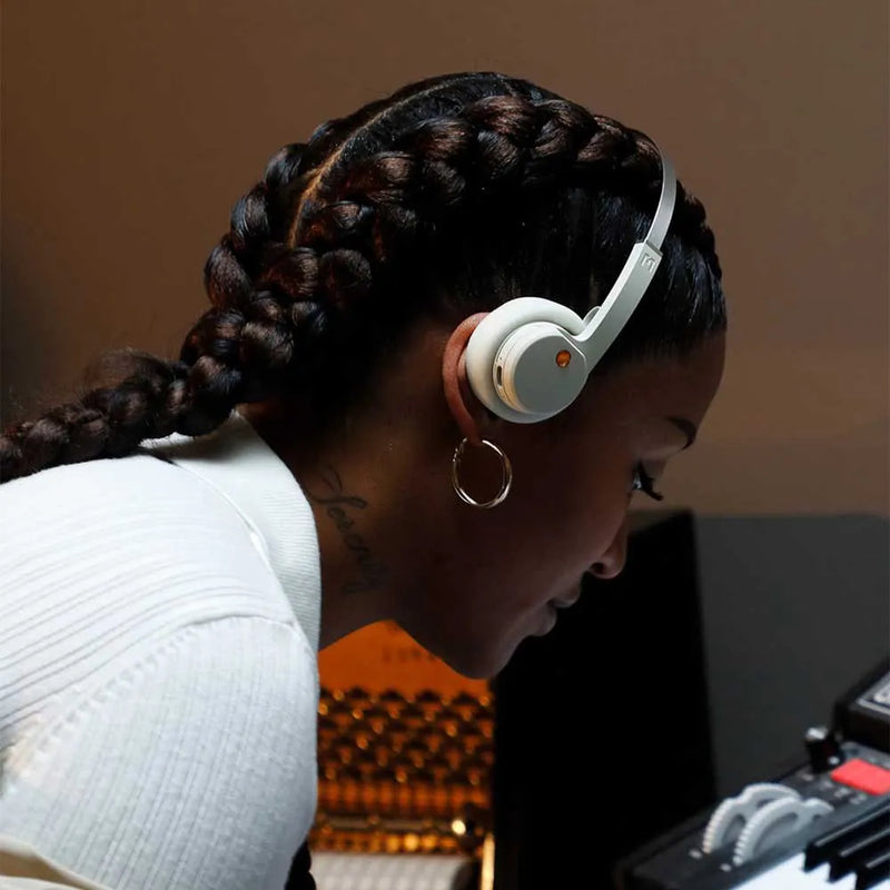 Mondo By Defunc langattomat around-ear kuulokkeet